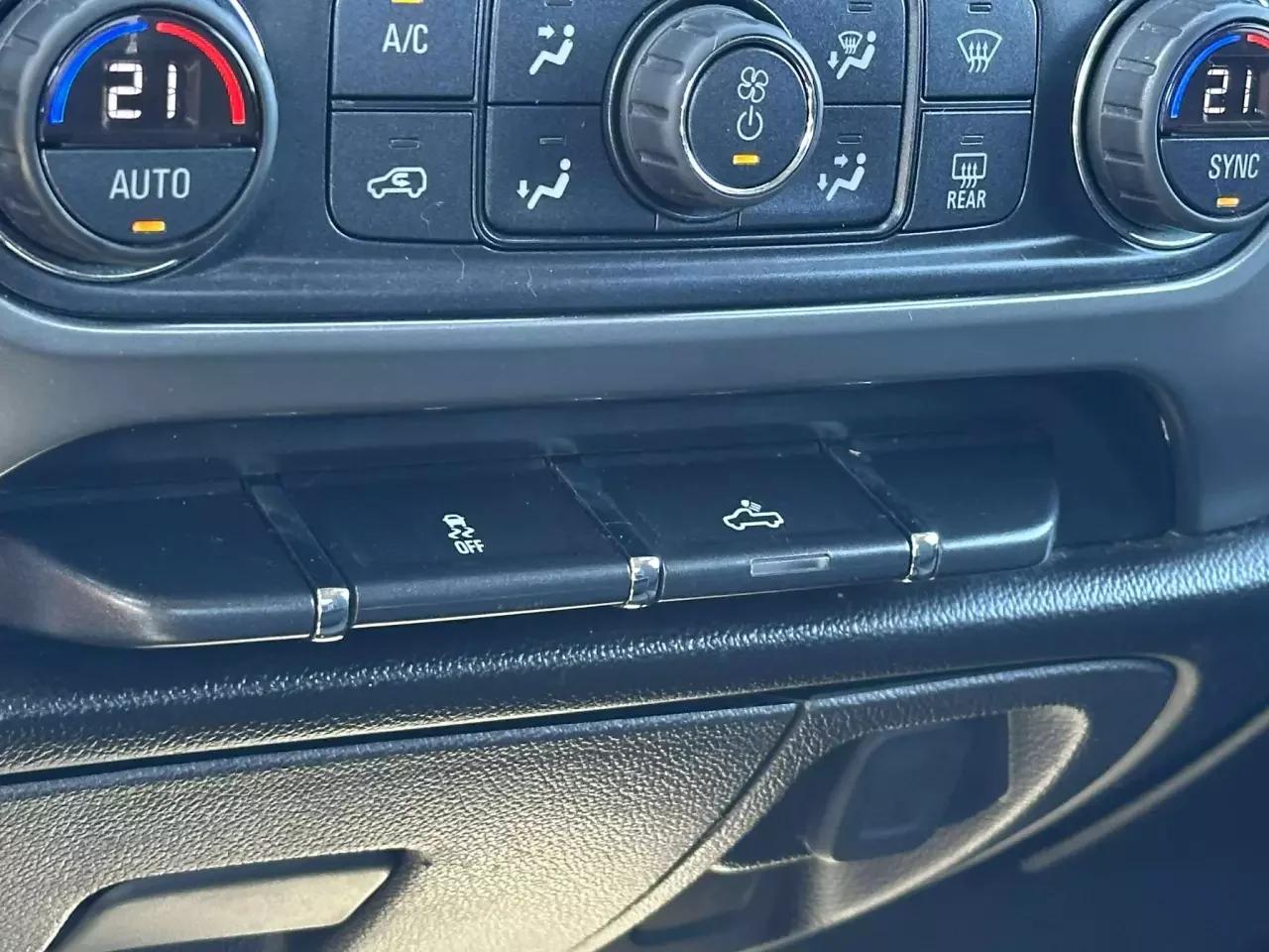 Chevrolet Silverado 1500 2018 - Image 17