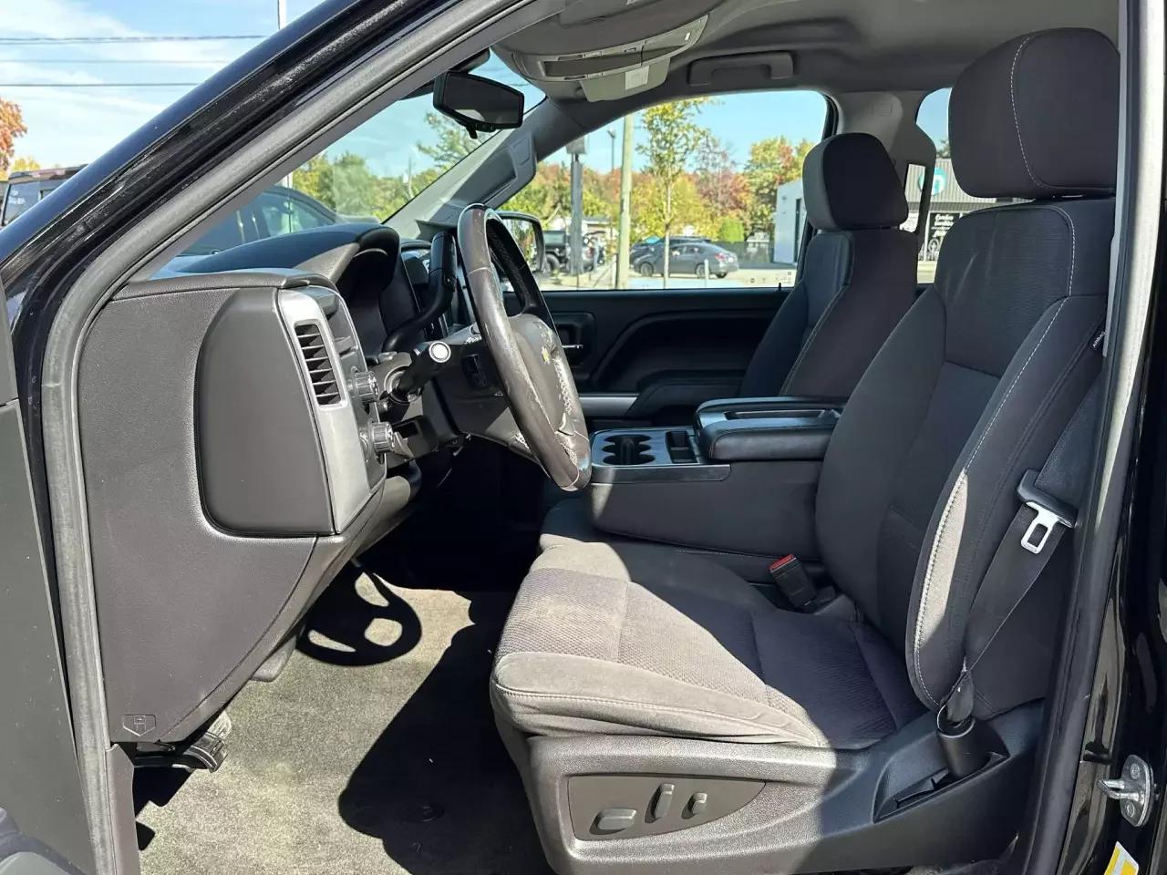 Chevrolet Silverado 1500 2018 - Image 20