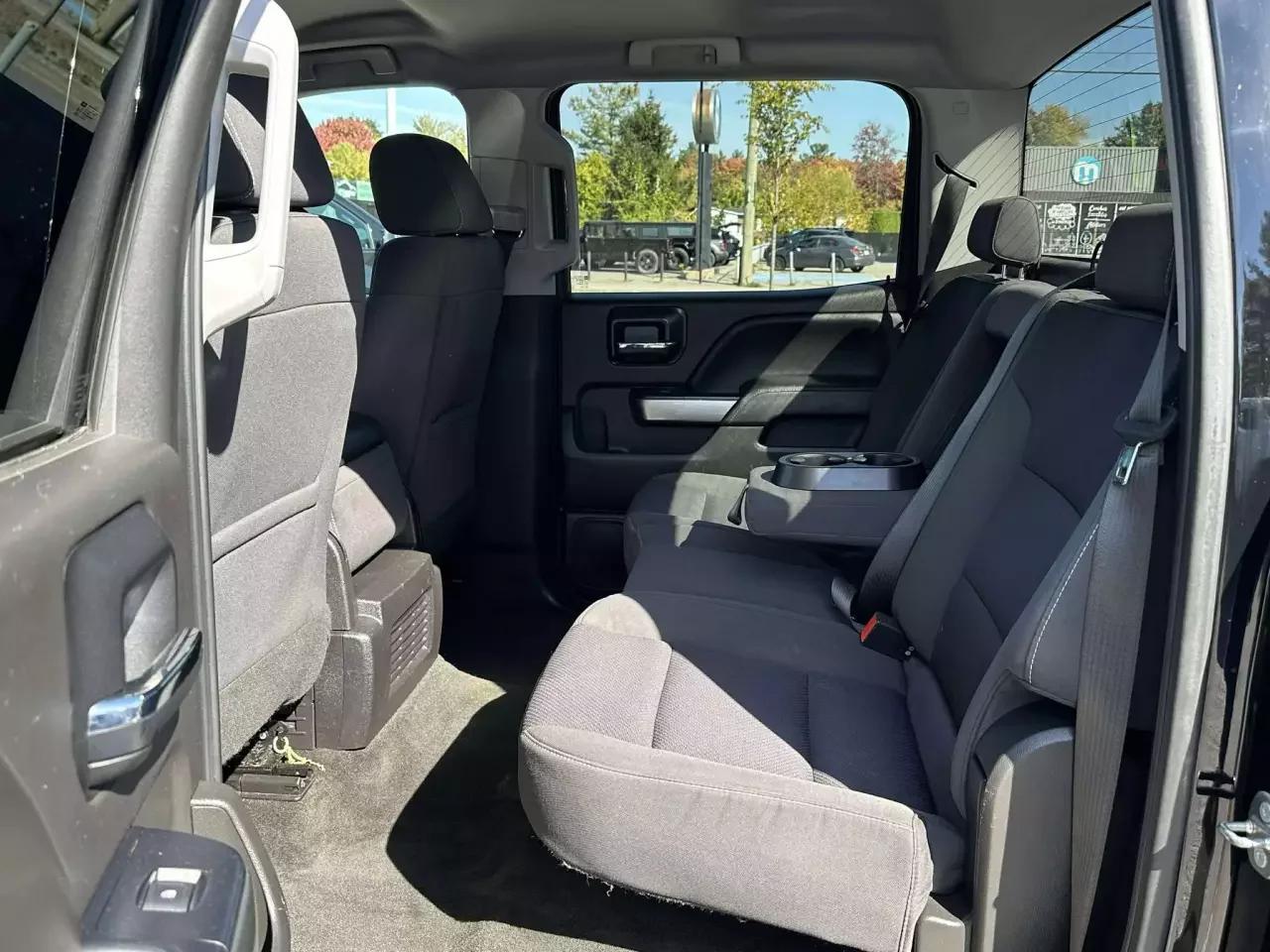 Chevrolet Silverado 1500 2018 - Image 21