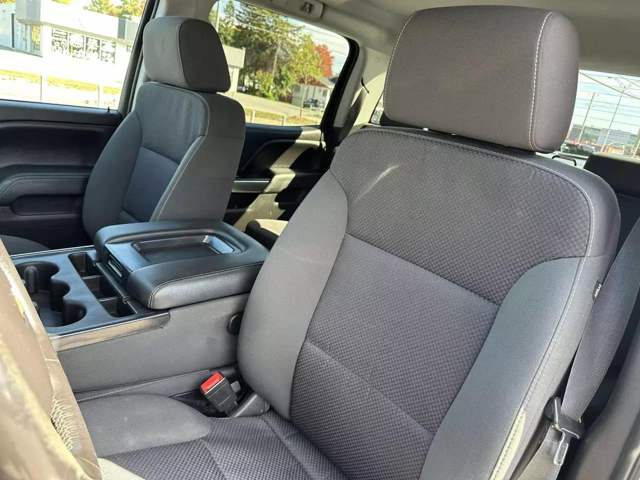 Chevrolet Silverado 1500 2018 - Image 24