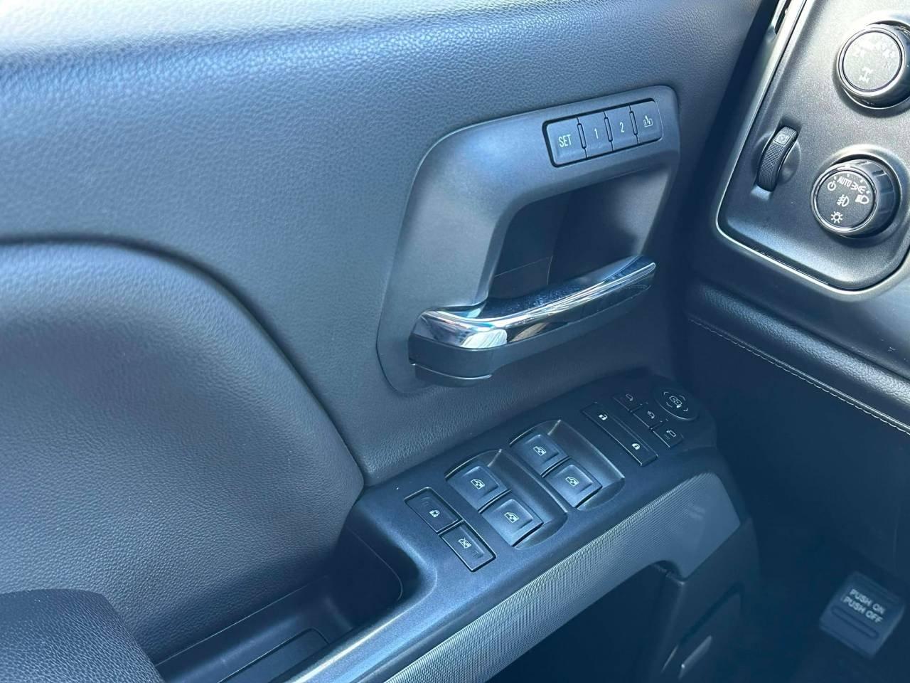 Chevrolet Silverado 1500 2018 - Image 12