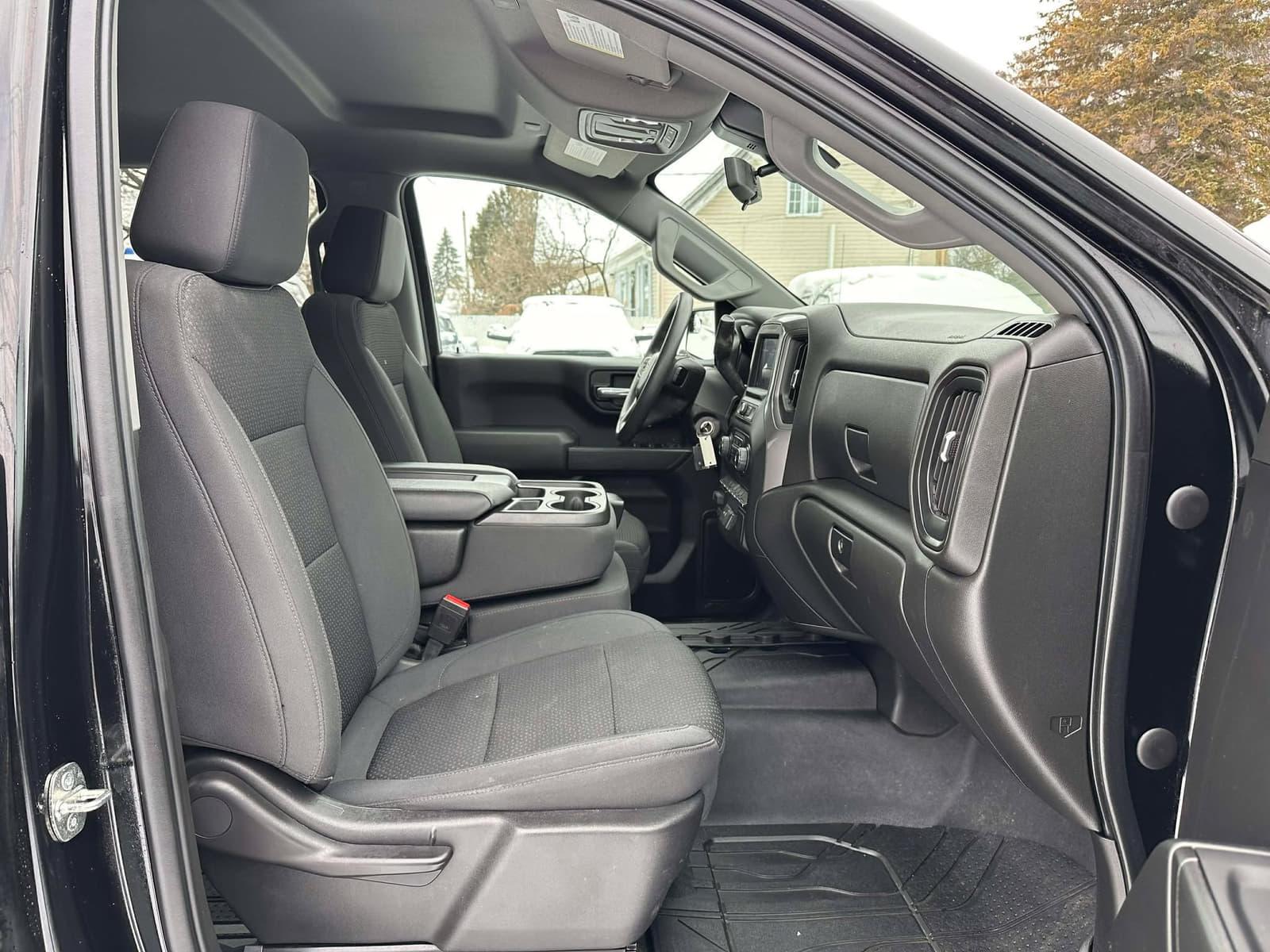 Chevrolet Silverado 1500 2021 - Image 24