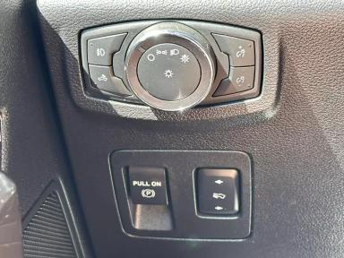 Ford F-150 2018 - Thumbnail 13