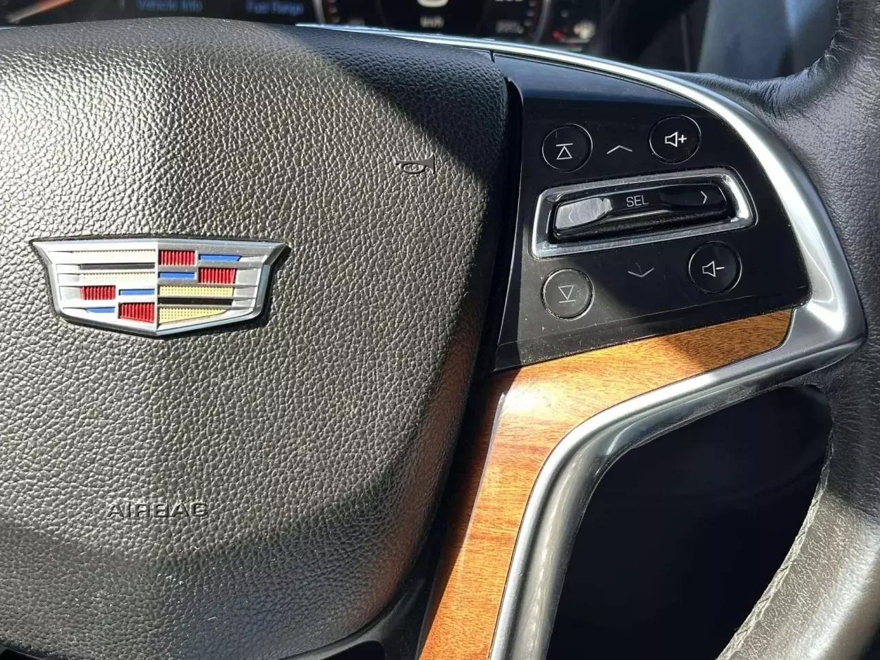 Cadillac Escalade 2015 - Image 17