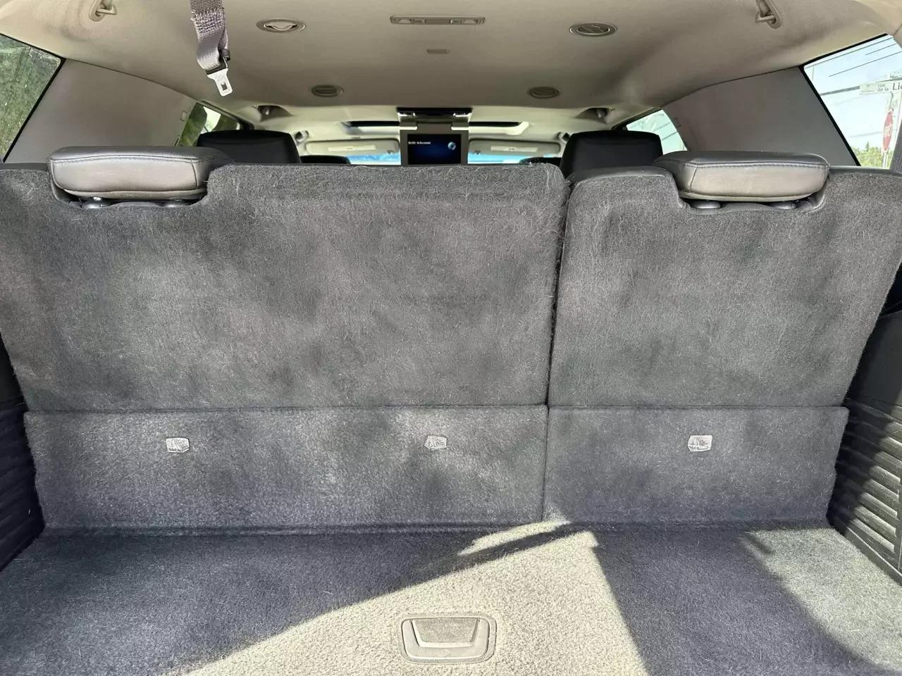 Cadillac Escalade 2015 - Image 38