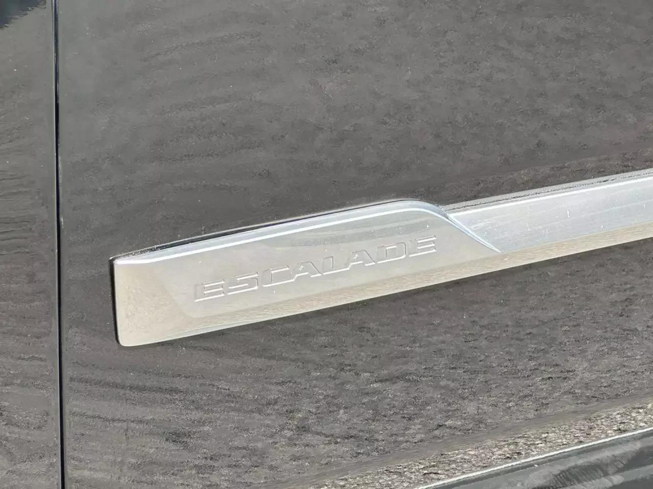 Cadillac Escalade 2015 - Image 39