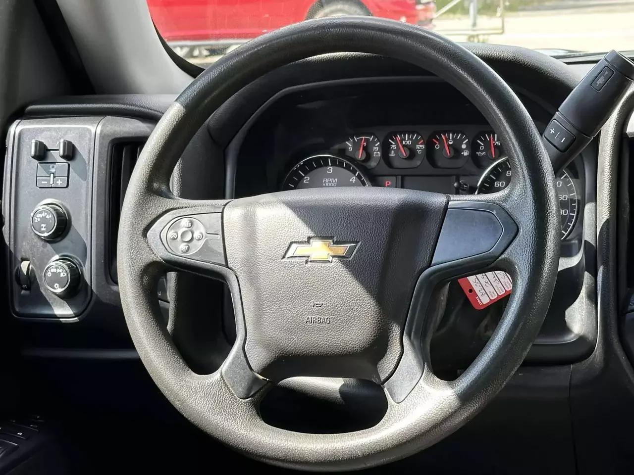 Chevrolet Silverado 1500 2018 - Image 15