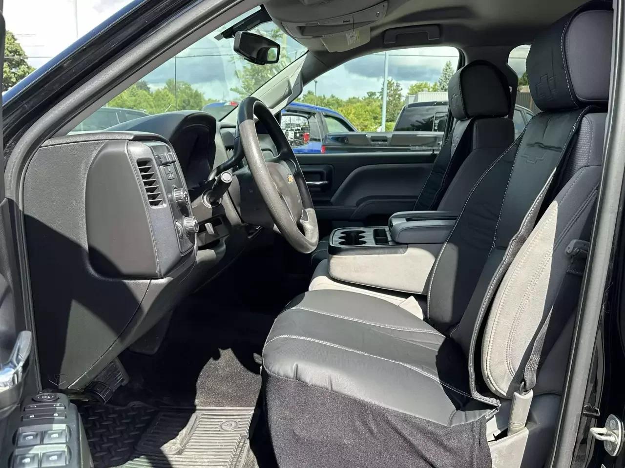 Chevrolet Silverado 1500 2018 - Image 18