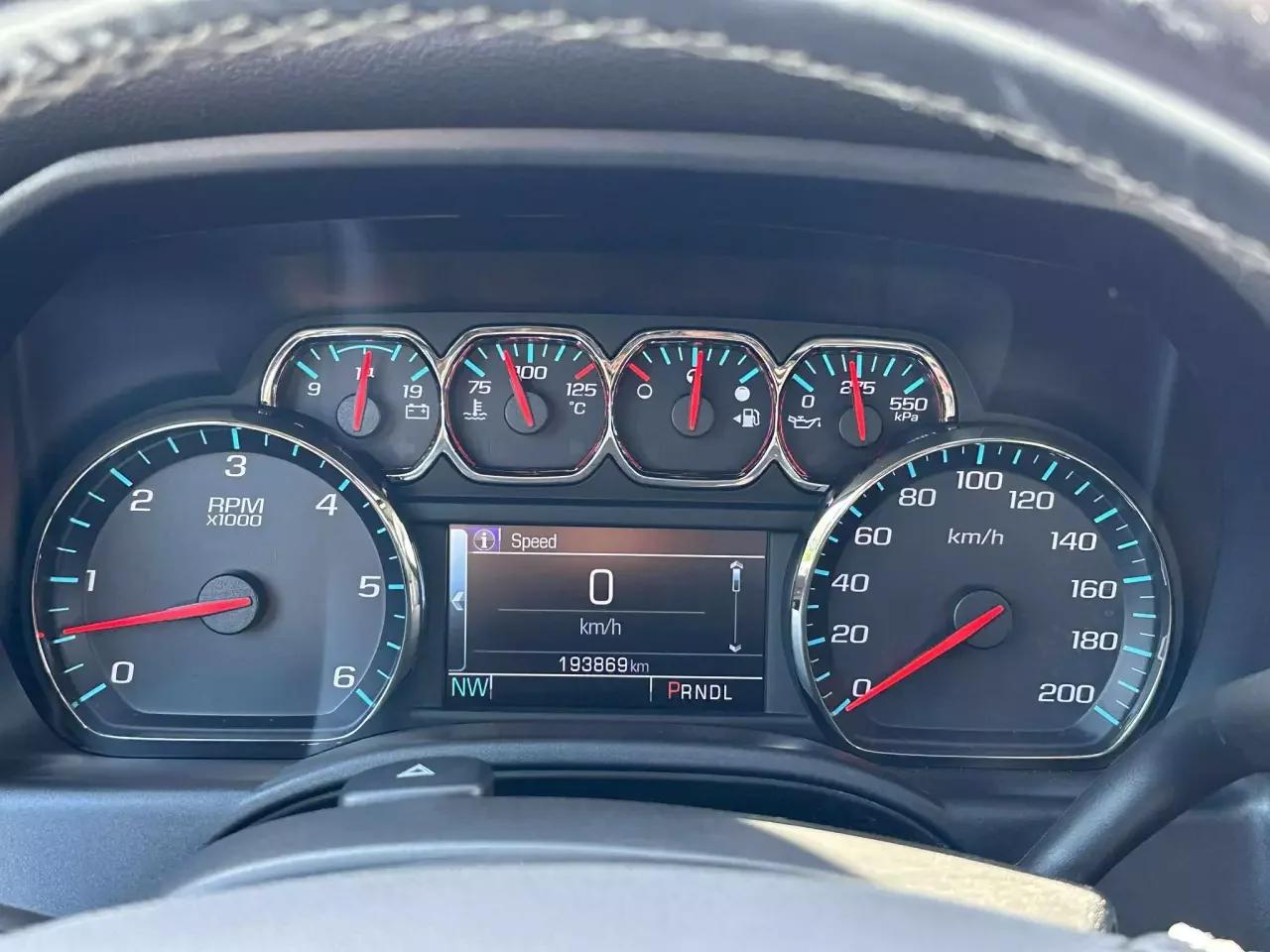 Chevrolet Silverado 1500 2018 - Image 9