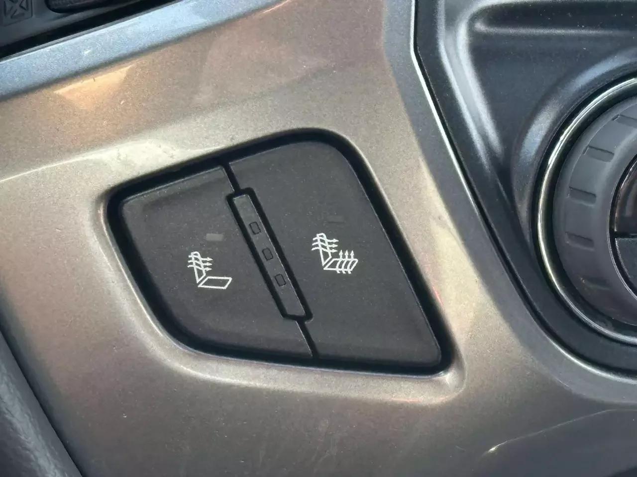 Chevrolet Silverado 1500 2018 - Image 18