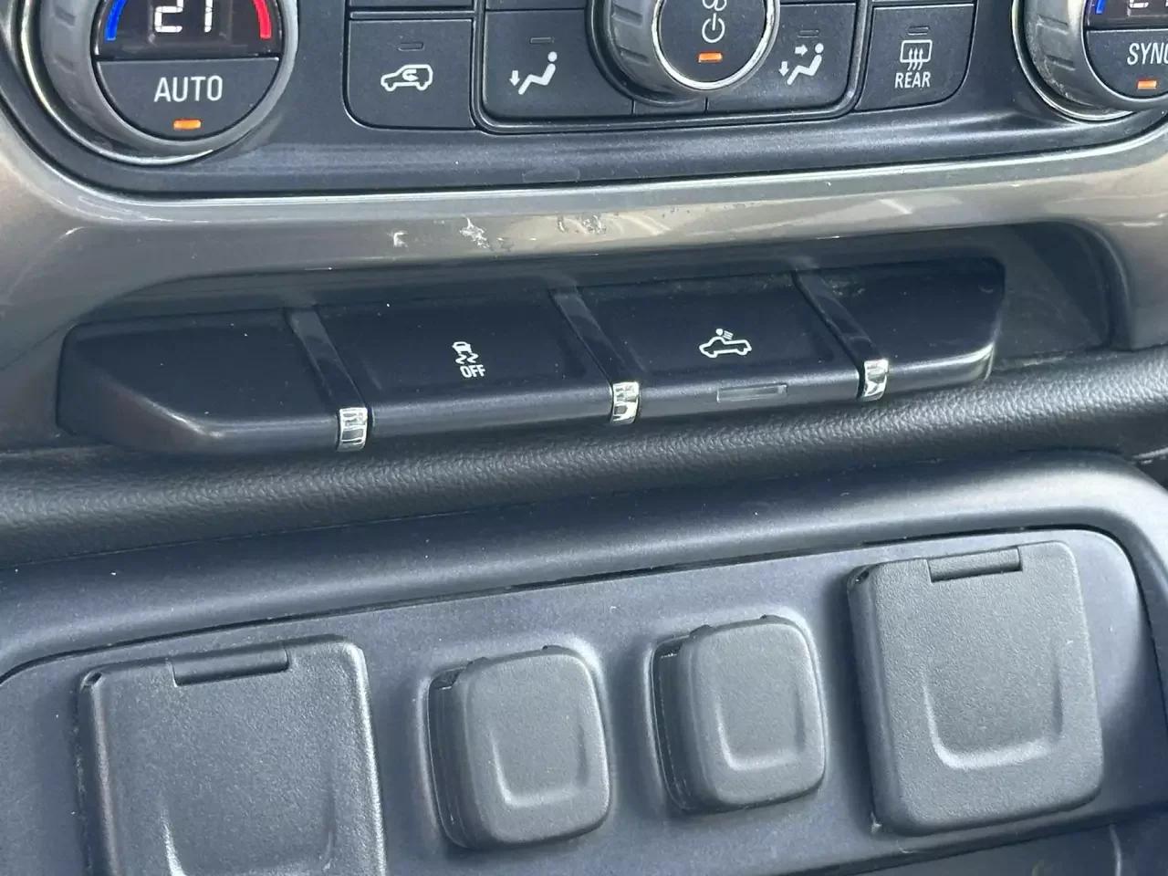 Chevrolet Silverado 1500 2018 - Image 19