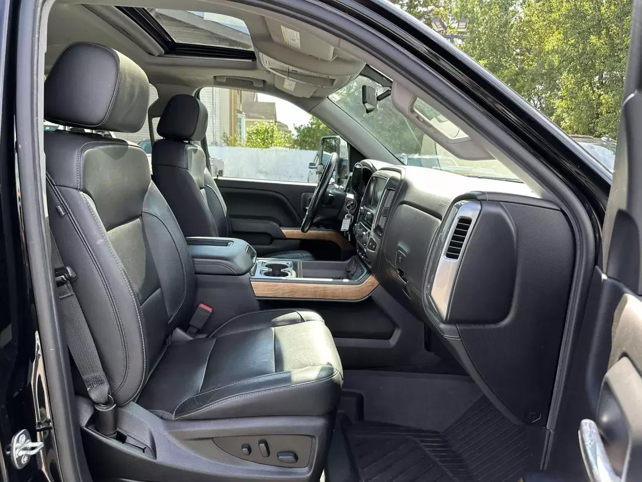 Chevrolet Silverado 1500 2018 - Image 26