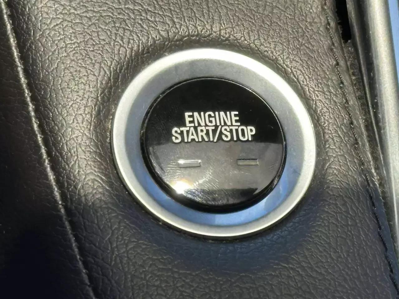 Cadillac Escalade 2015 - Image 9