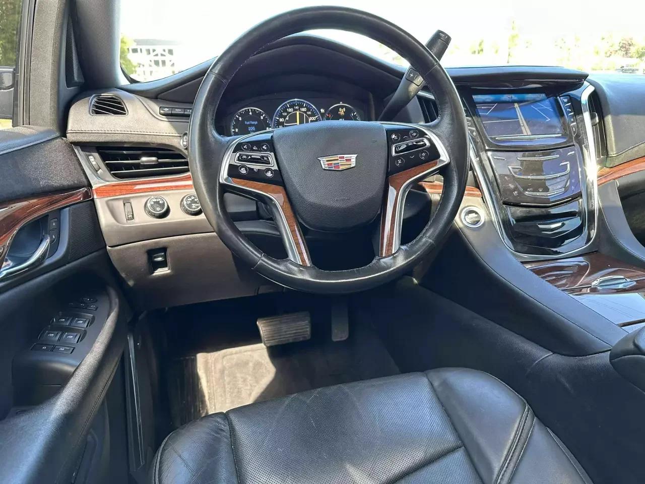 Cadillac Escalade 2015 - Image 11