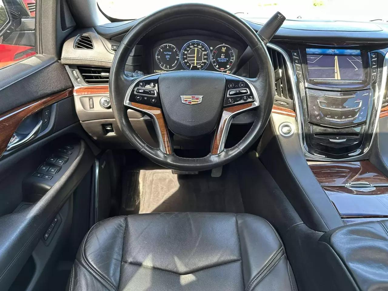 Cadillac Escalade 2015 - Image 12