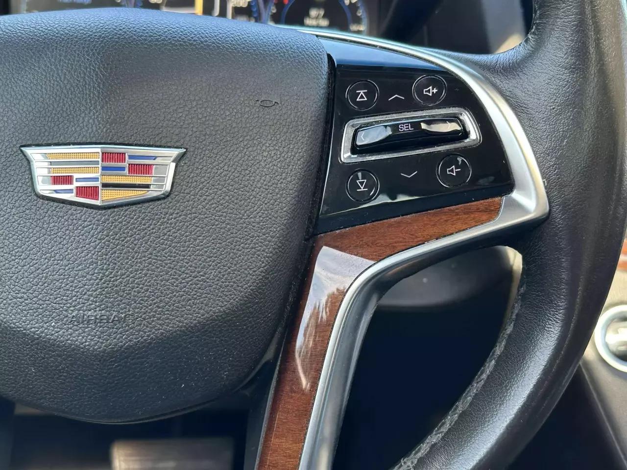 Cadillac Escalade 2015 - Image 17