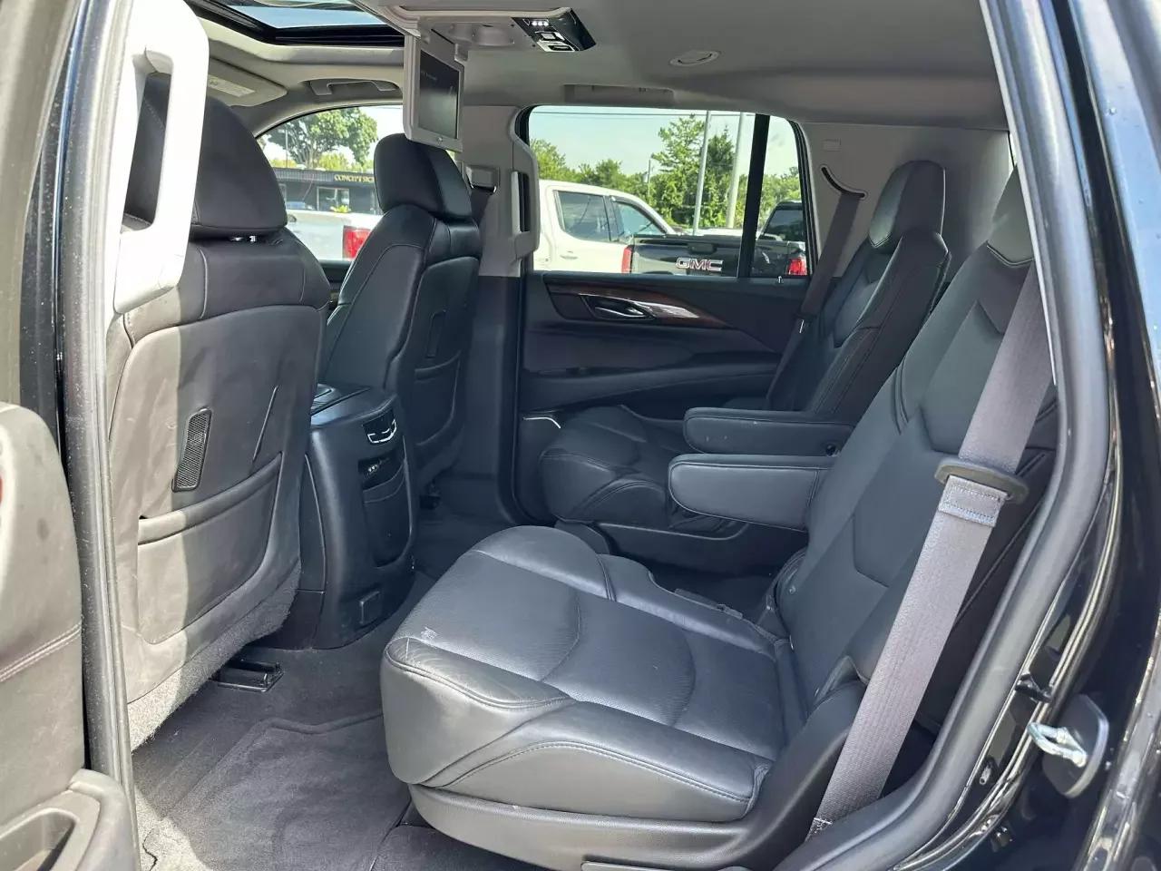 Cadillac Escalade 2015 - Image 25