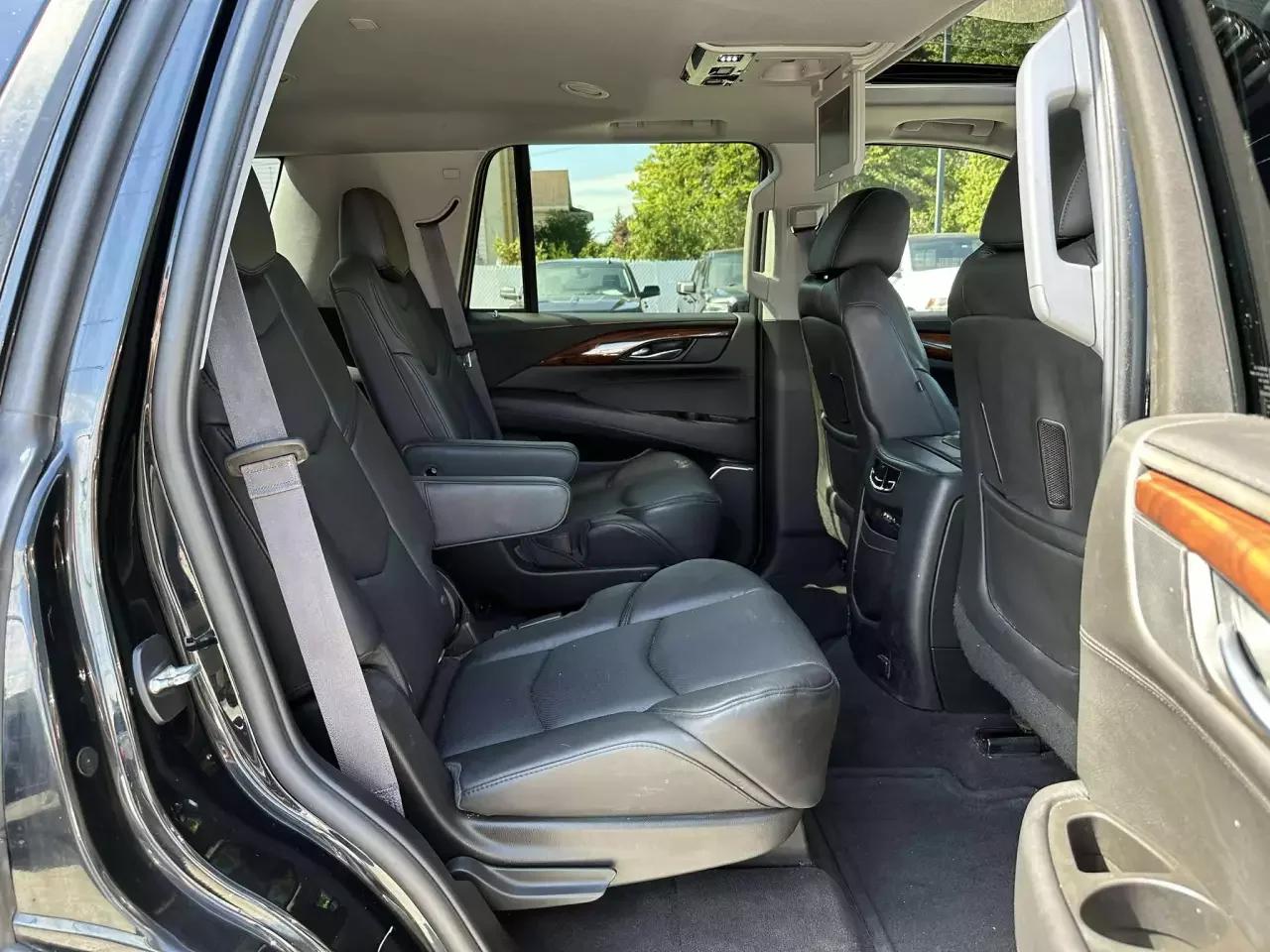 Cadillac Escalade 2015 - Image 28
