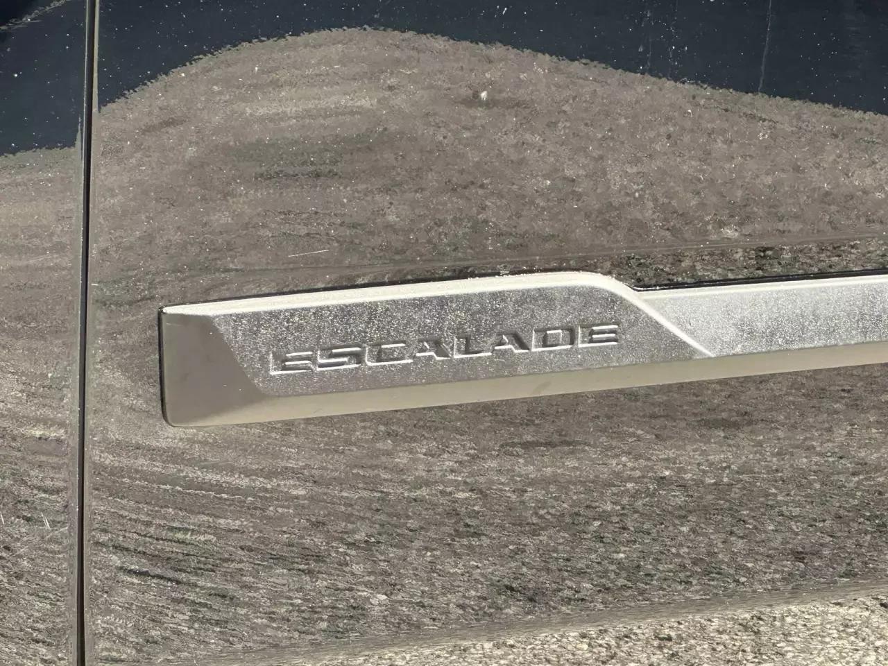 Cadillac Escalade 2015 - Image 37