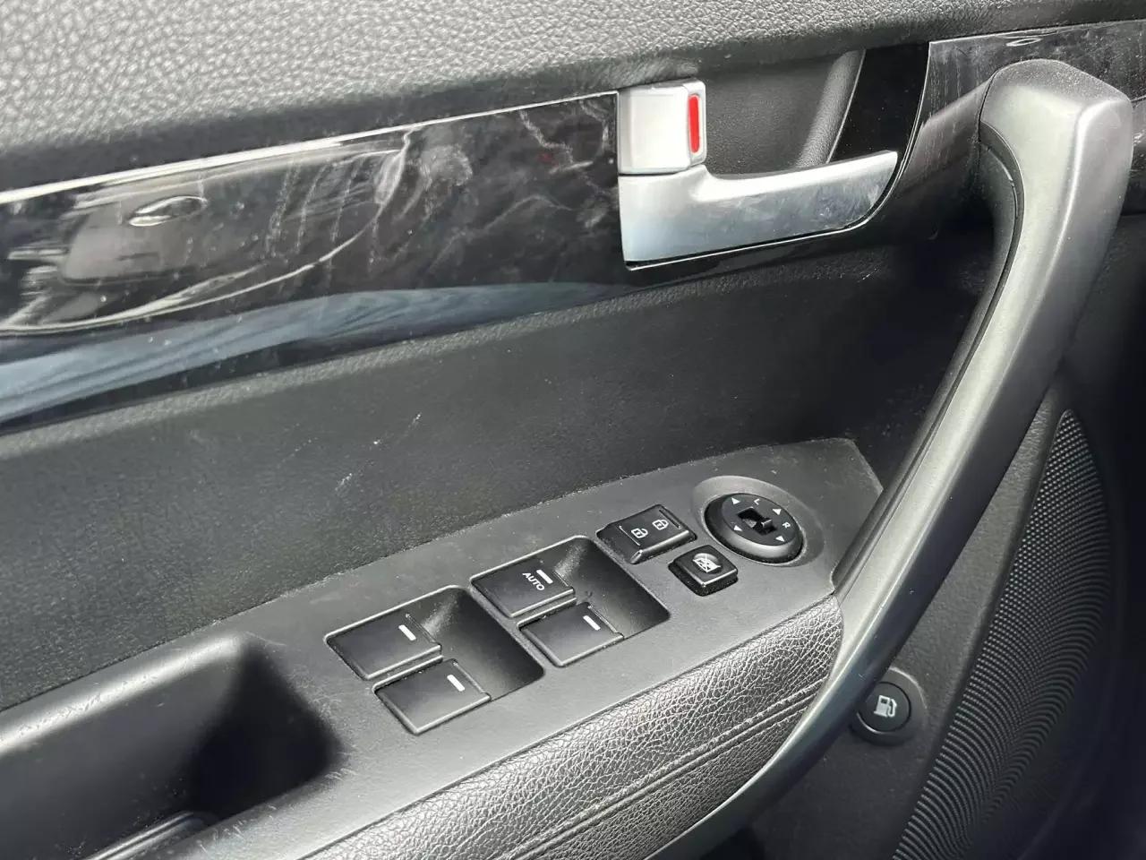 Kia Sorento 2014 - Image 13