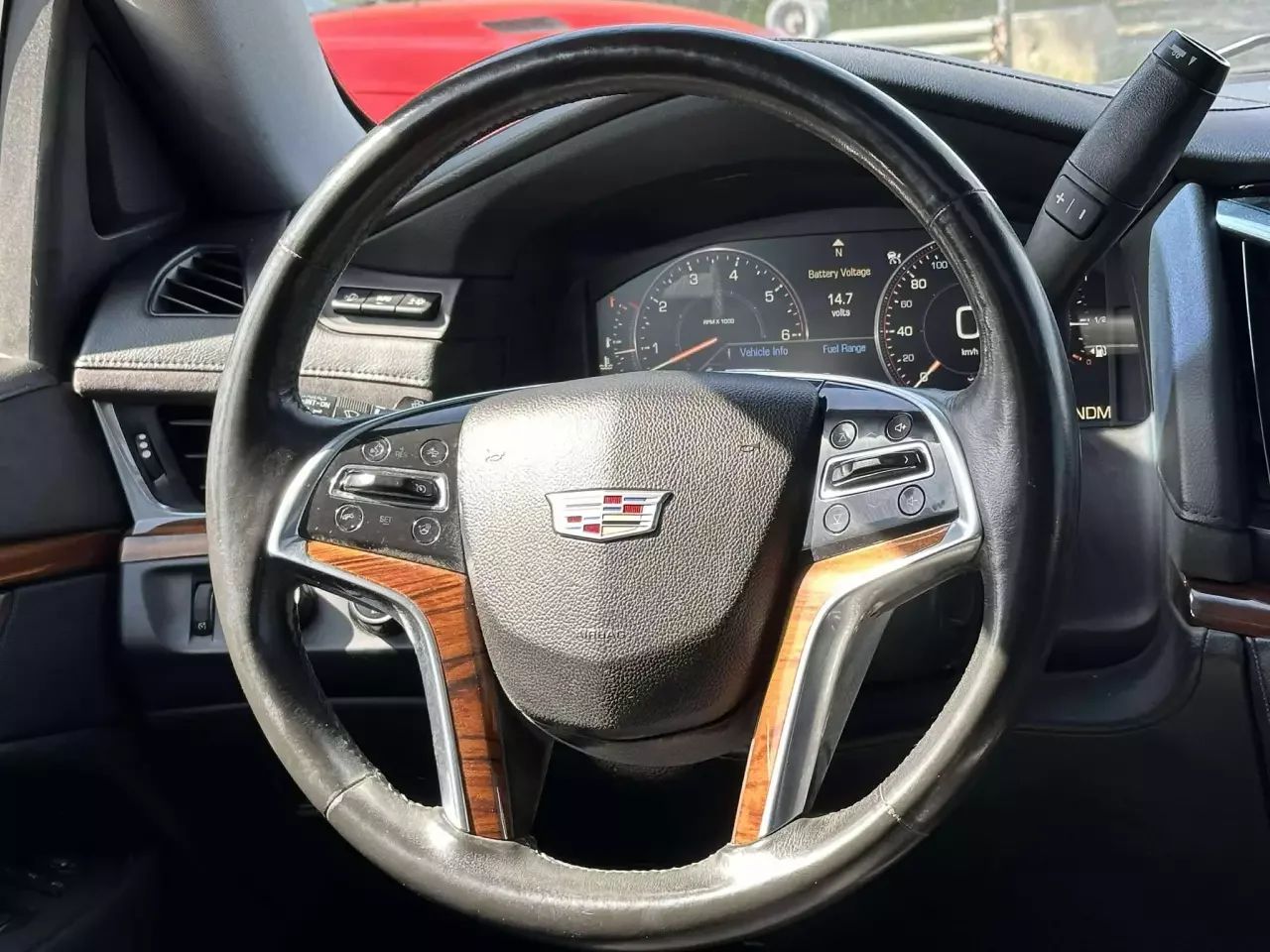 Cadillac Escalade 2015 - Image 18