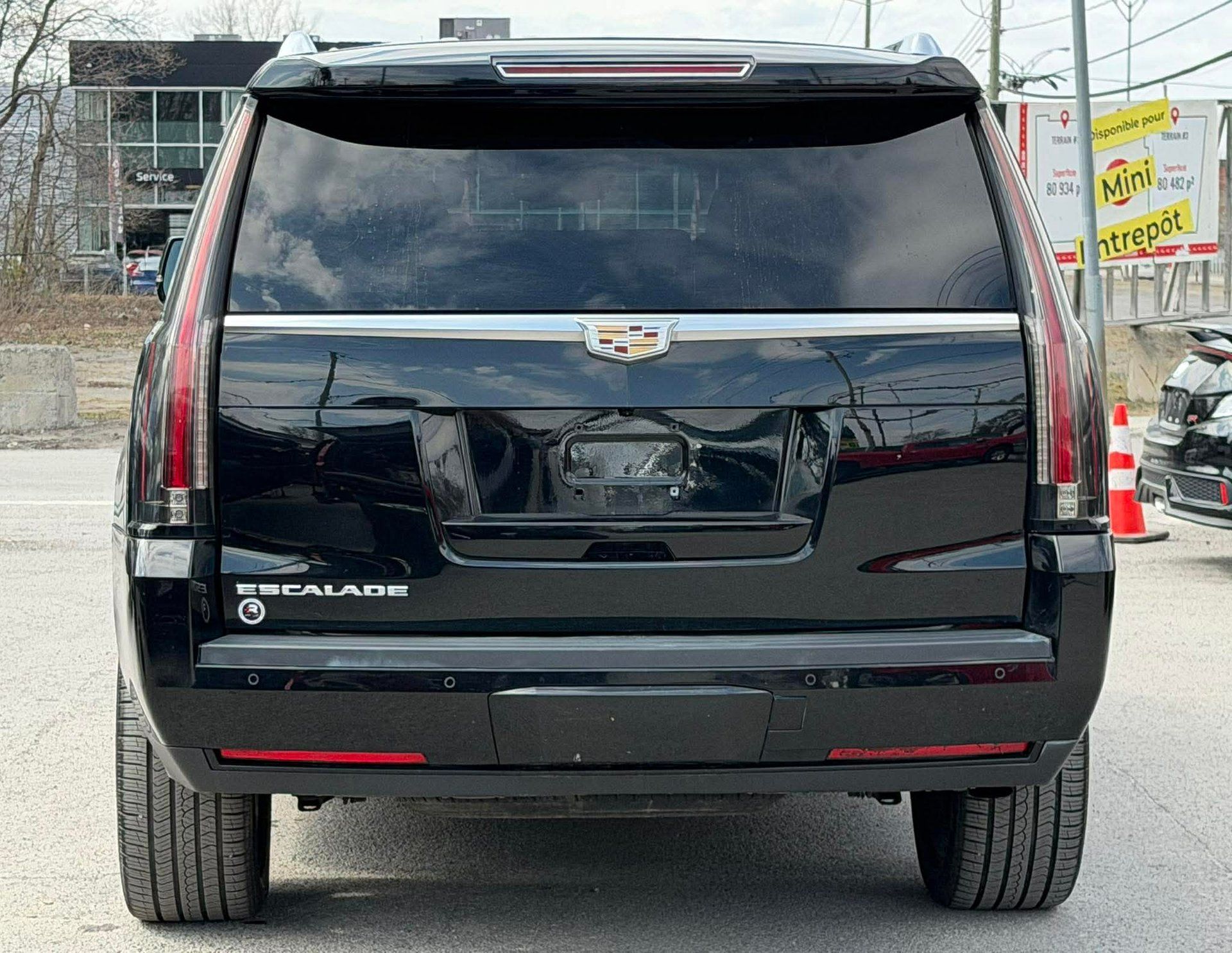 Cadillac Escalade 2015 - Image 4