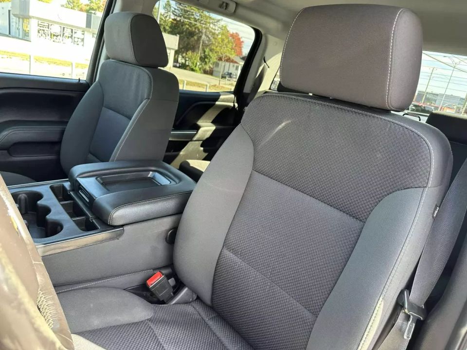 Chevrolet Silverado 1500 2018 - Image 24