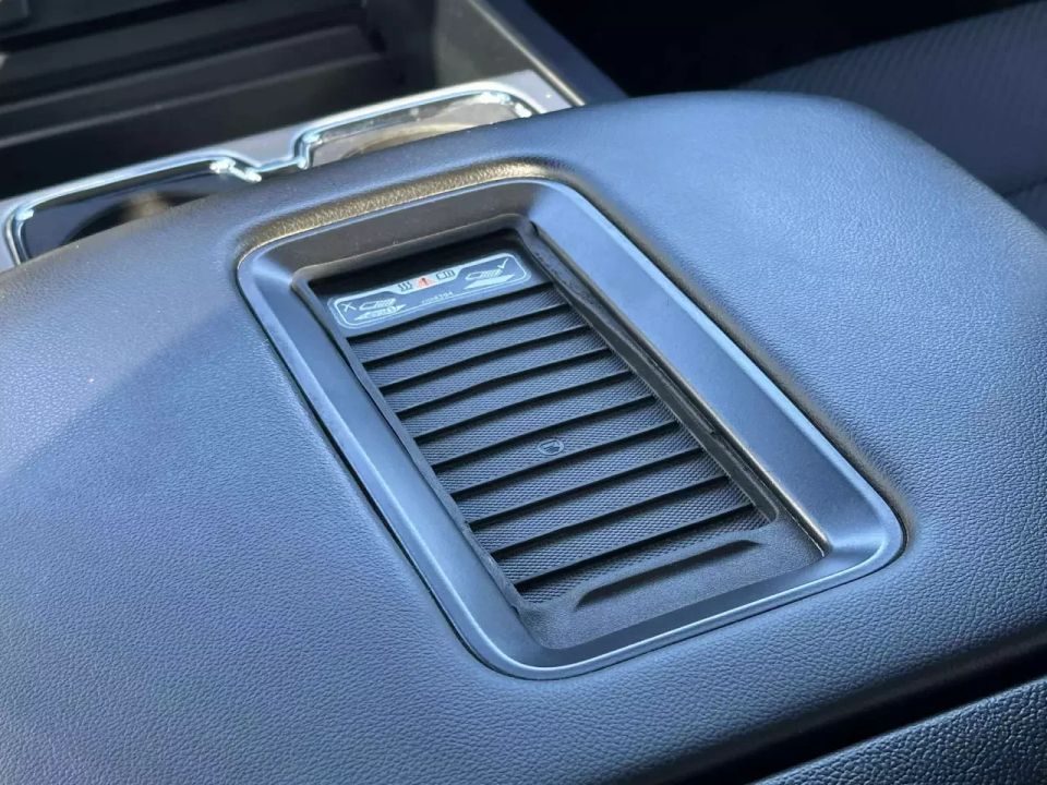 GMC Sierra 1500 2017 - Image 17