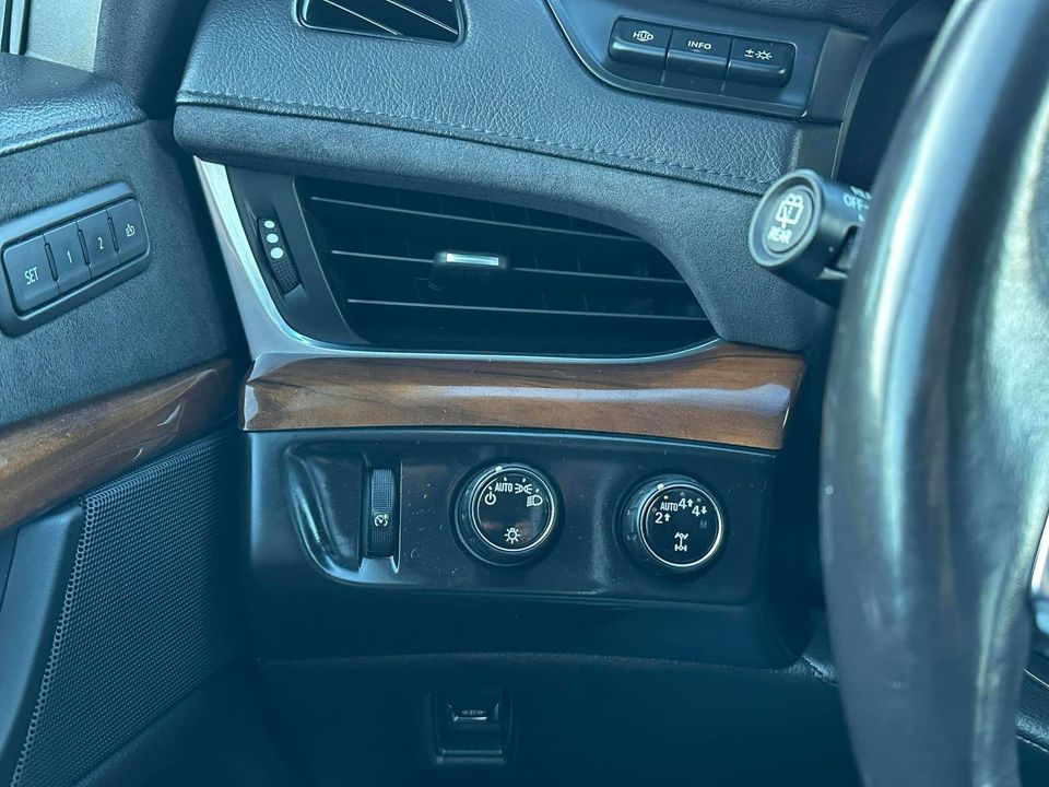 Cadillac Escalade ESV 2019 - Image 17