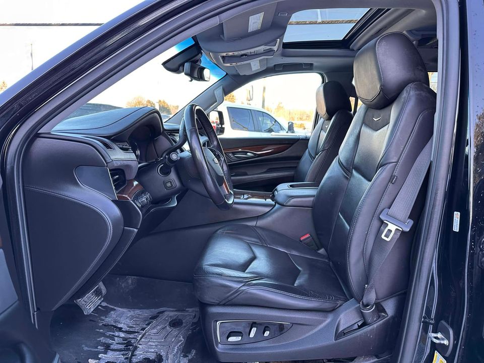 Cadillac Escalade ESV 2019 - Image 26
