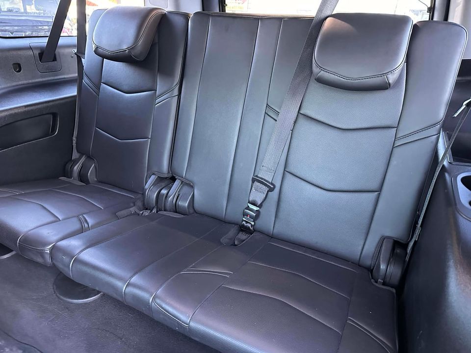 Cadillac Escalade ESV 2019 - Image 32