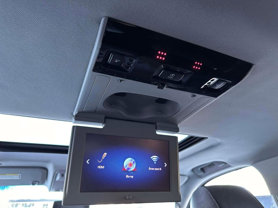 Cadillac Escalade ESV 2019 - Image 33