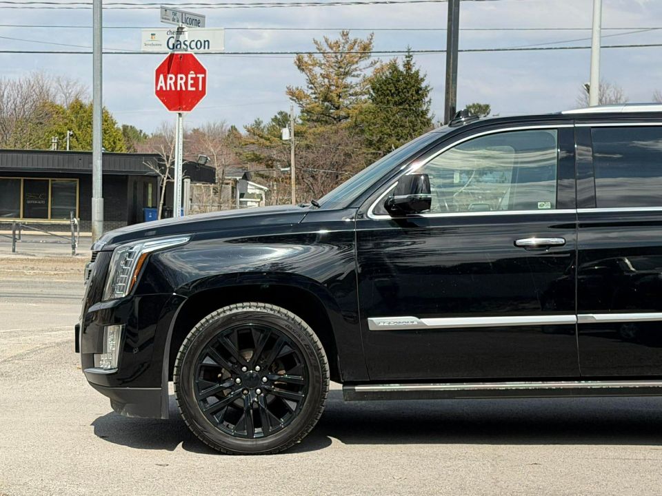 Cadillac Escalade ESV 2019 - Image 37