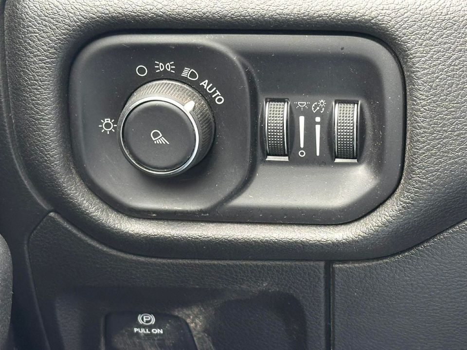 RAM 1500 2019 - Image 14