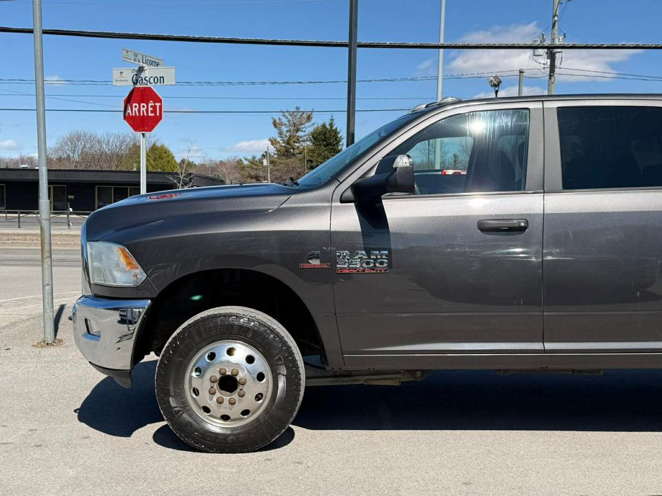 RAM 3500 2018 - Image 28