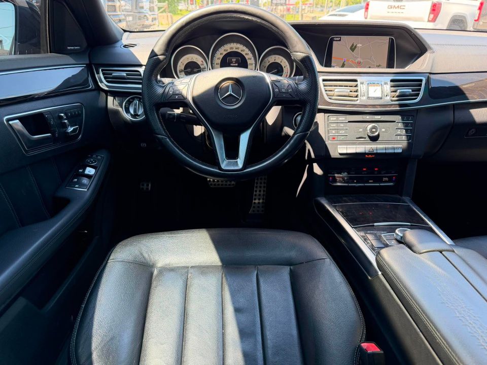 Mercedes-Benz E 400 2016 - Image 11