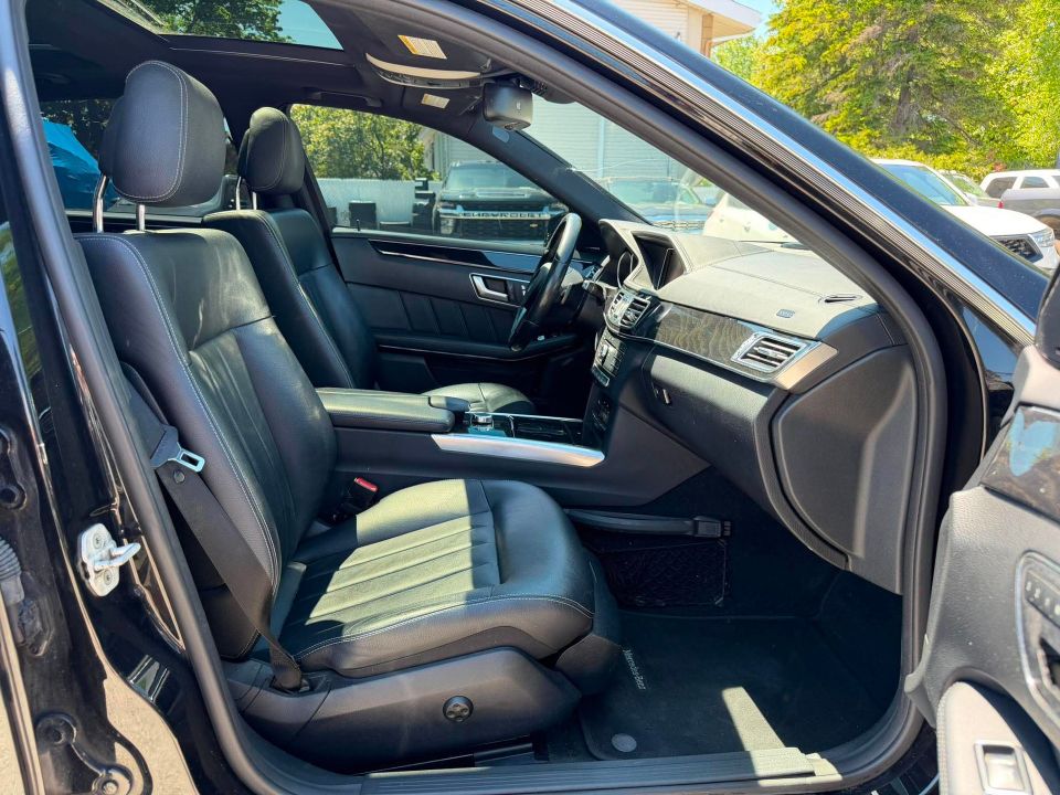 Mercedes-Benz E 400 2016 - Image 28