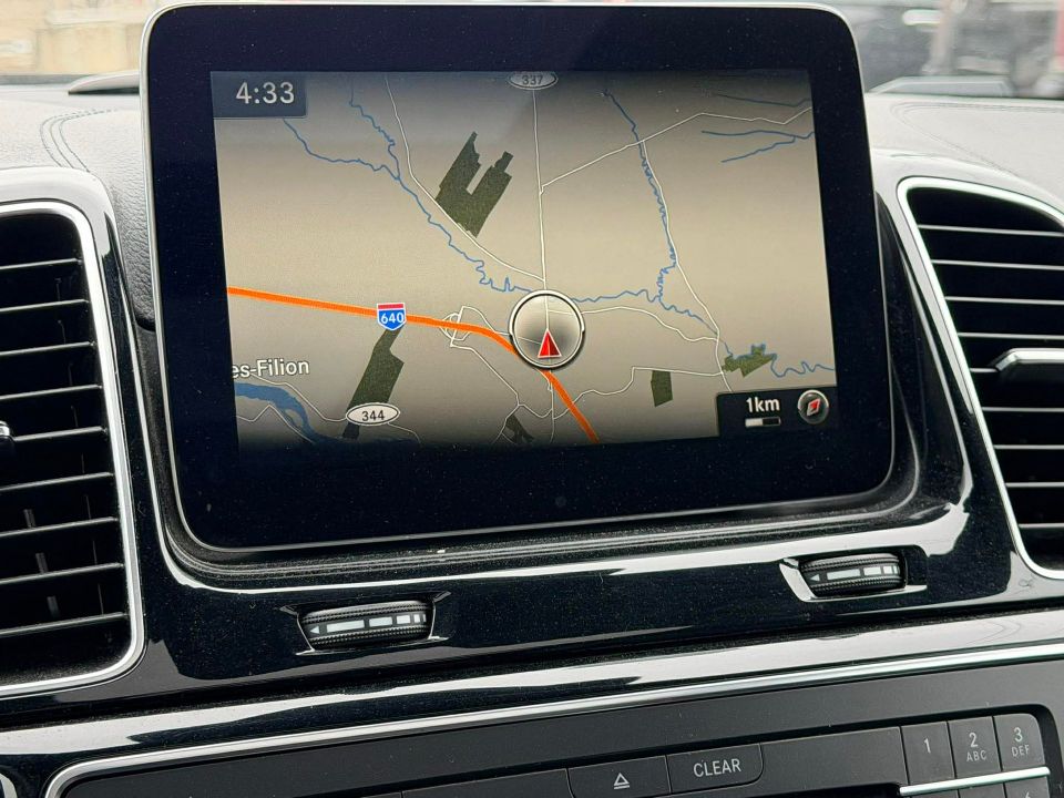 Mercedes-Benz GLE 550 2016 - Image 25