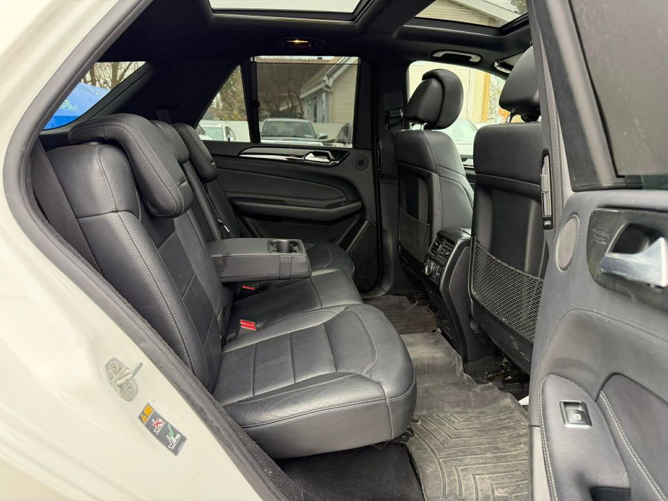 Mercedes-Benz GLE 550 2016 - Image 30