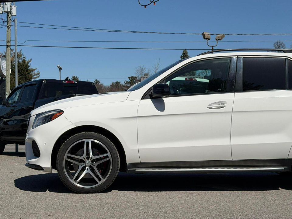 Mercedes-Benz GLE 550 2016 - Image 40