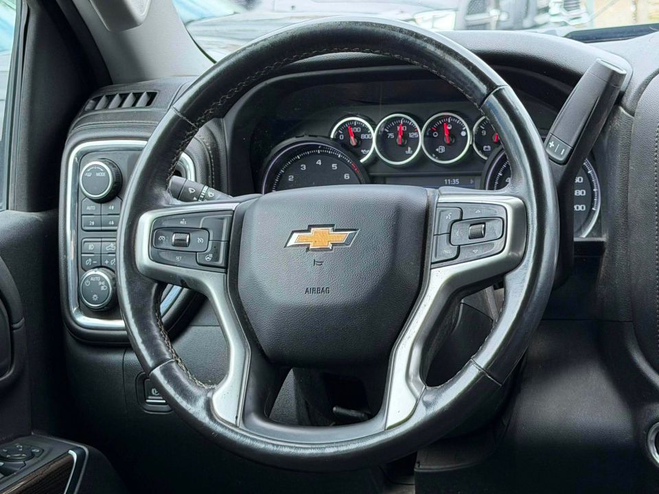 Chevrolet Silverado 2500HD 2022 - Image 17