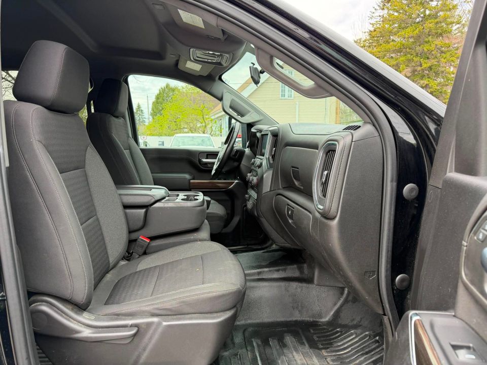 Chevrolet Silverado 2500HD 2022 - Image 25