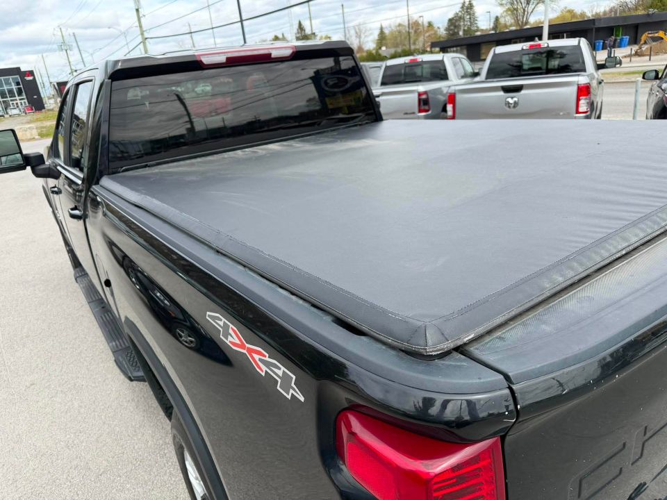 Chevrolet Silverado 2500HD 2022 - Image 28