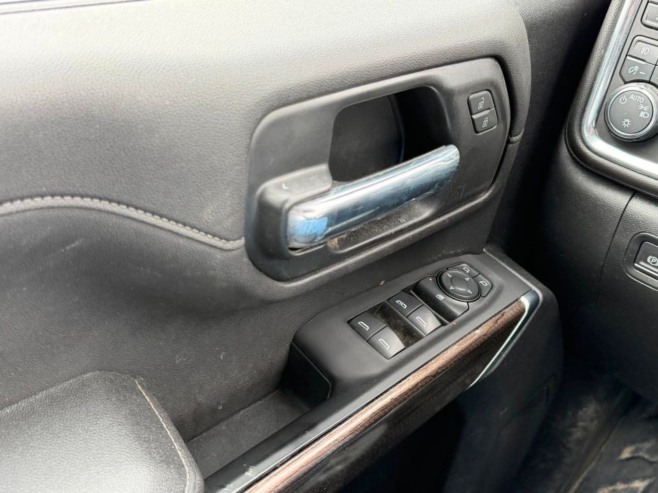 Chevrolet Silverado 2500HD 2022 - Image 13