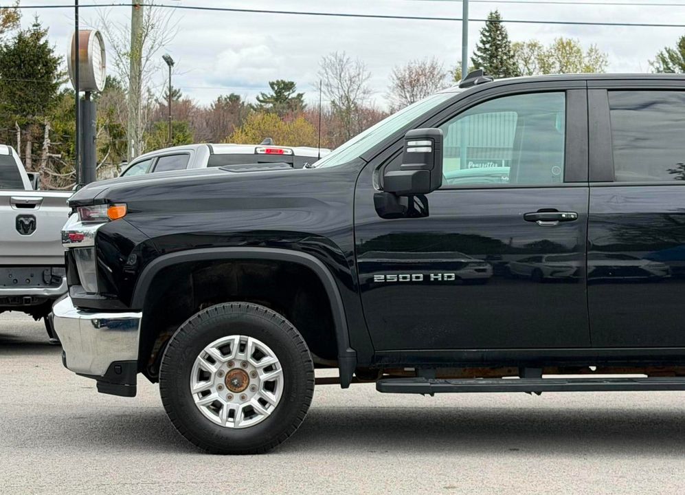 Chevrolet Silverado 2500HD 2022 - Image 31