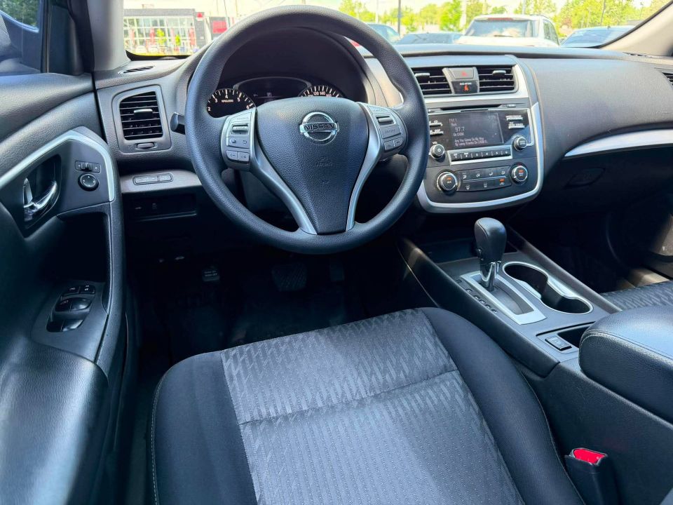 Nissan Altima 2018 - Image 10
