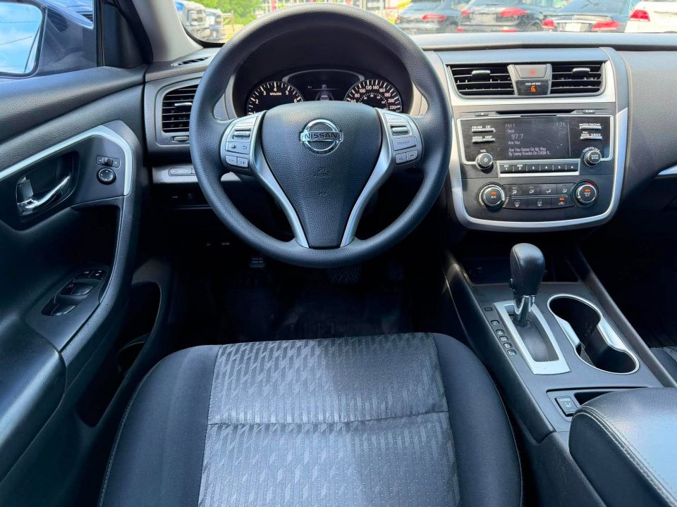Nissan Altima 2018 - Image 11