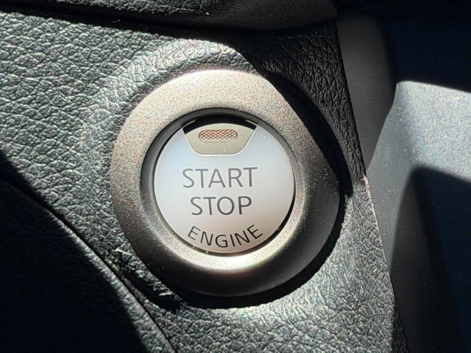 Nissan Sentra 2016 - Image 9