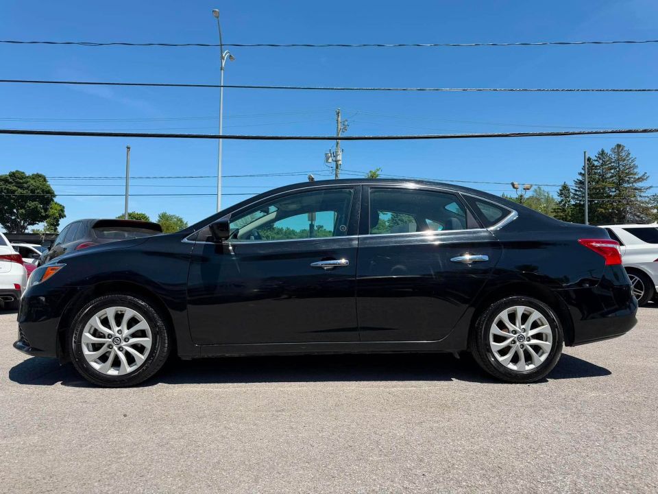 Nissan Sentra 2016 - Image 2
