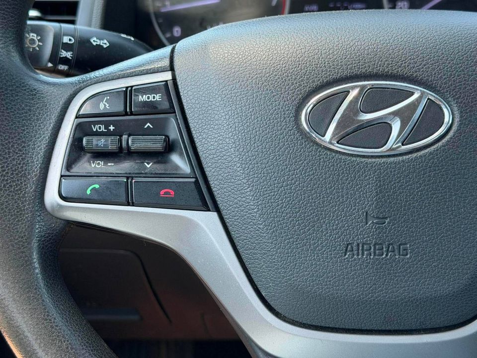 Hyundai Elantra 2017 - Image 14